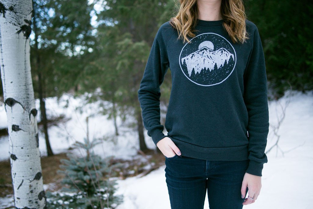 Night Sky Crewneck Sweatshirt – Soft Unisex Fleece for Outdoor Comfort