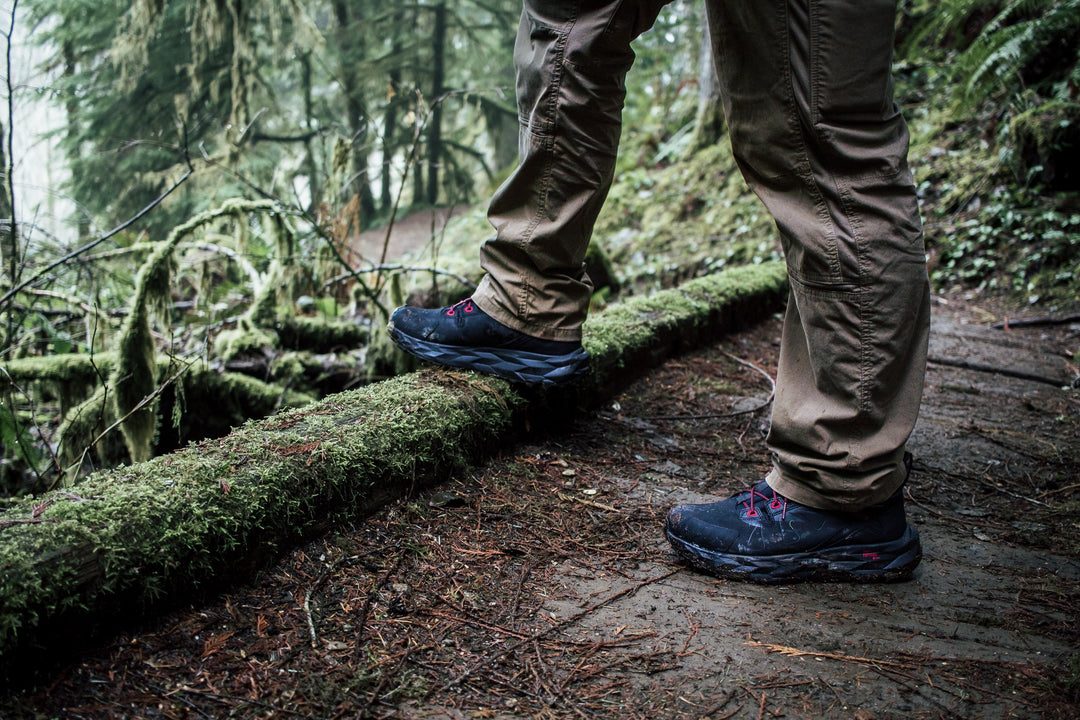 ROCKROOSTER Farmington Black 6-Inch Waterproof Hiking Boots | VIBRAM® Sole Durable Outdoor Footwear | Comfortable Trail & Adventure Boots