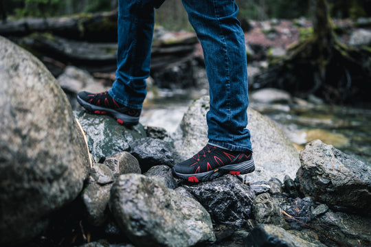 ROCKROOSTER Bedrock Black 6-Inch Waterproof Hiking Boots | VIBRAM® Sole Durable Outdoor Footwear | Comfortable Trail & Adventure Boots